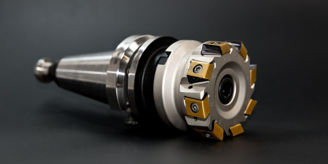 Advantages and Benefits of Solid Carbide End Mills in Metalworking